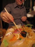 gen sushi din-tn.jpg